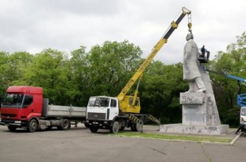 Самый большой Ленин Одессы переедет в музей