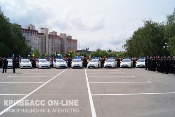 Новая полиция Кривого Рога выехала патрулировать улицы города (фото)