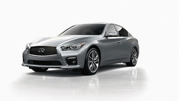 Седан Infiniti Q50 получил новый мотор