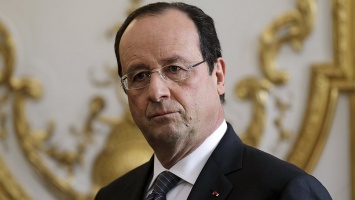 Президент Франции официально подтвердил информацию о крушении пассажирского самолета EgyptAir
