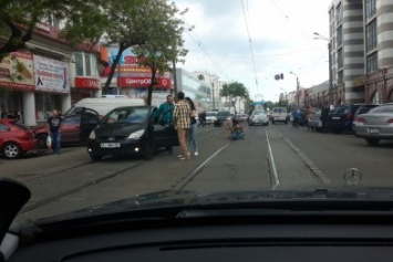 Возле одесского "Привоза" водитель избил своего коллегу (ФОТО)