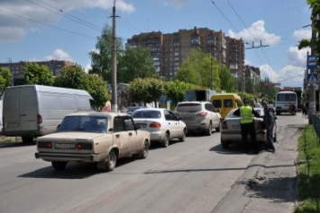 В Краматорске неправильная парковка около Крытого рынка подорожала до 255 гривен