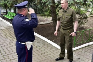 Вячеслав Аброськин представили нового начальника полиции Мангушского района (ФОТО)