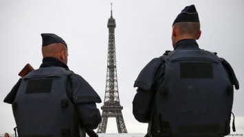 Полицейский спецназ будет охранять команды на ЕВРО-2016