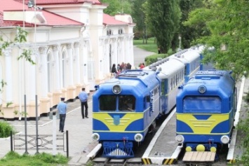 Уикенд в Днепропетровске: катаемся на детской железной дороге (ФОТО)