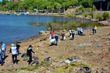 Летом в Крыму пройдет Всероссийская акция по уборке берегов «Вода России» (ВИДЕО)
