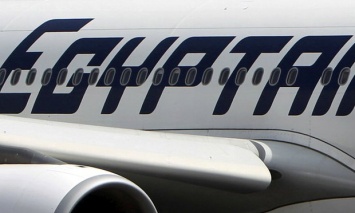 "Мы собьем этот самолет": СМИ узнали о надписи с угрозами на борту лайнера EgyptAir