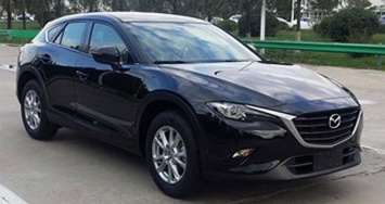 Mazda назвал цены на новый кроссовер CX-4