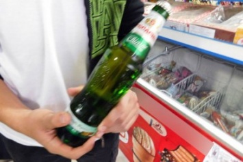На Полтавщине в магазинах продают алкоголь и сигареты детям