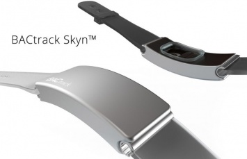 BACtrack Skyn - умный браслет-алкотестер, который отправляет уведомления на смартфон [видео]