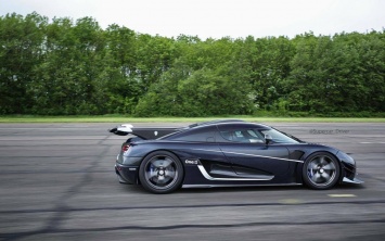 Koenigsegg One:1 пополнил копилку рекордов: видео