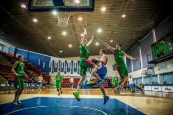 Запорожские студенты стартуют в финале Студенческой баскетбольной лиги