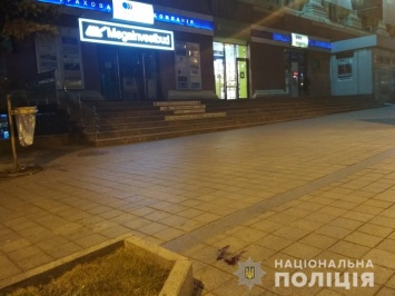 Происшествие возле метро в Харькове. Мужчину не спасли (фото)