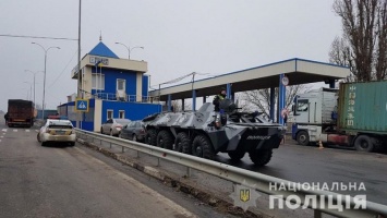 В Одесской области из-за военного положения установили блокпосты с бронетехникой