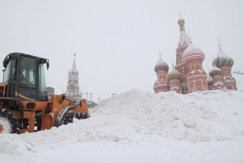 Апокалипсис в Москве: столица погребена под сугробами, начался снежный шторм, в городе ад, фото