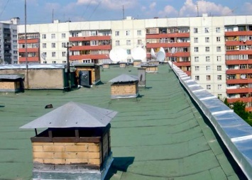 В Донецке подросток разбился насмерть, упав с крыши многоэтажки