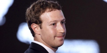 Цукерберг собирался продавать данные пользователей Facebook
