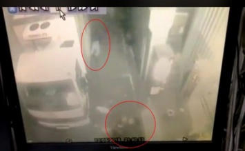 Появилось видео убийства полицейским напавшего в Харькове