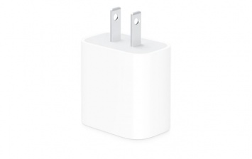 Apple выпустила новую зарядку для своих последних устройств