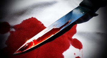 Под Киевом молодая женщина изрезала себя ножом