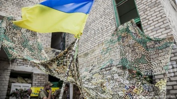 Исследование: Большинство украинцев отвергают идею особого статуса Донбасса