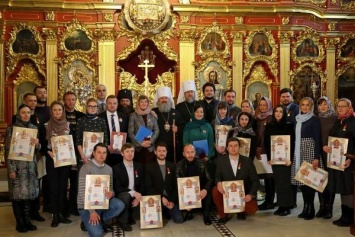 УПЦ МП наградила скандальный канал за пропаганду ''ведущего к Богу'' пути