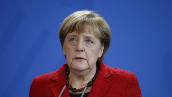 "Я маленькая, но не настолько": Меркель произнесла прощальную речь перед членами ХДС (видео)