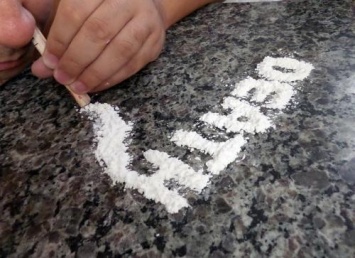 Военные моряки Канады конфисковали более 17 тонн кокаина