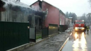 На пожаре в Дрогобыче пожарные спасли три человека