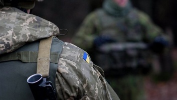 Украинские солдаты избили прикладами продавцов на рынке в Донбассе
