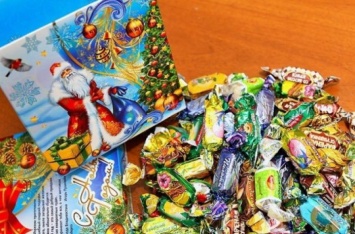 Чем опасны новогодние подарочные сладости