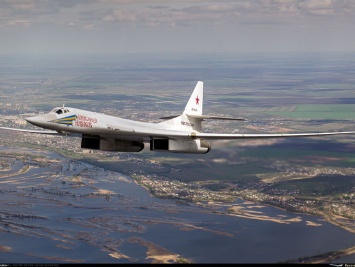 В Венесуэлу прибыли российские стратегические ракетоносцы Ту-160