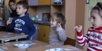 Запорожские учителя необычными способами лечат нарушение слуха