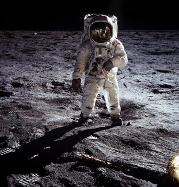 Там что-то есть: Американцы после 11 декабря 1972 года прекратили высаживаться на Луну