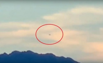 Американец в Аризоне снял странный объект в небе и заявил, что это НЛО