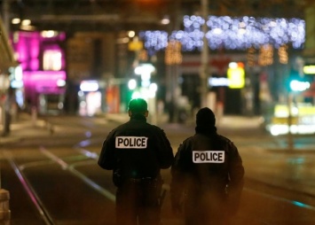Полиция Страсбурга нашла арсенал оружия в доме террориста, расстрелявшего людей на рождественской ярмарке