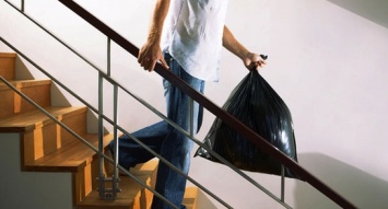 В Днепре мужчина научился жить «без мусора»