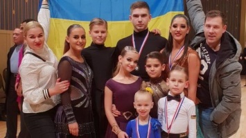 Танцоры из Днепра стали бронзовыми призерами чемпионата мира по бальным танцам