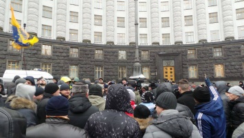 В центре Киева масштабный бунт, терпение лопнуло: "Хватить увольнять!"