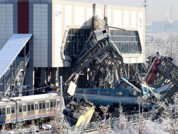 Железнодорожная катастрофа в Анкаре: число погибших выросло до семи