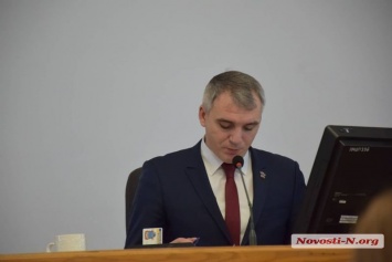 «Ваши подчиненные берут взятки» - депутаты потребовали от Сенкевича отчет о незаконных стройках в Николаеве