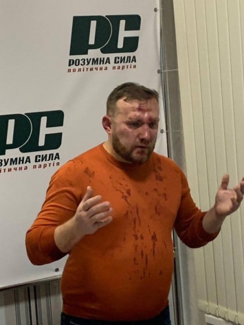 «Давай, сука, показывай москальские деньги»: нацисты разгромили офис украинской партии