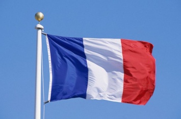 Нацсобрание Франции отклонило вынесение вотума недоверия правительству