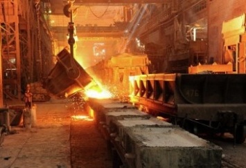 Власти Китая приостанавливают производство стали в двух городах