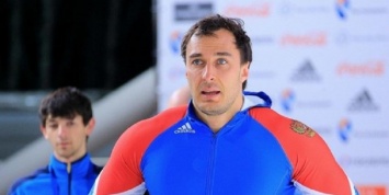 МОК потребовал от трех российских олимпийцев вернуть золотые медали