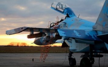 Во время военных учений на Житомирщине разбился истребитель Су-27, пилот погиб: первые детали трагедии