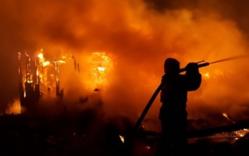 В Запорожской области горел жилой дом