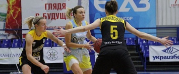 Баскетболистки Литвака в упорном противостоянии уступили чемпиону Украины