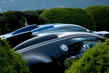 Представлены рендеры безумного гиперкара Bugatti