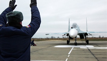 На аэродром "Бельбек" в Севастополе переведут более десяти истребителей